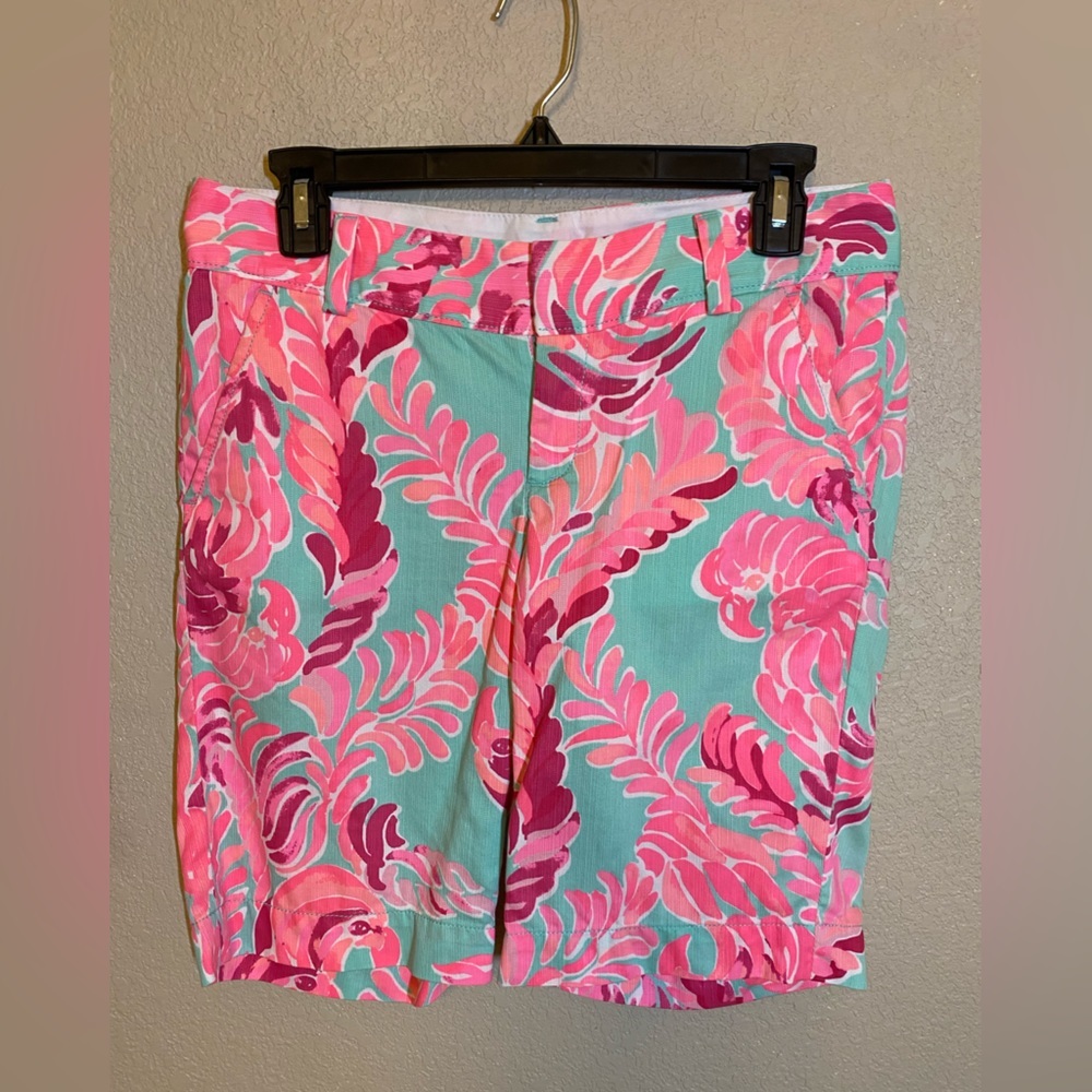 NWOT Lily Pulitzer The "Chipper" Short, Size 2